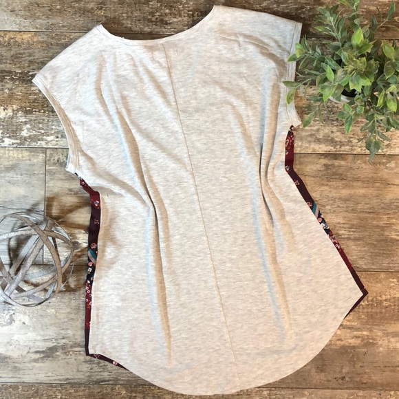 NWT Maurice’s Capped Sleeve Top - Picture 4 of 4